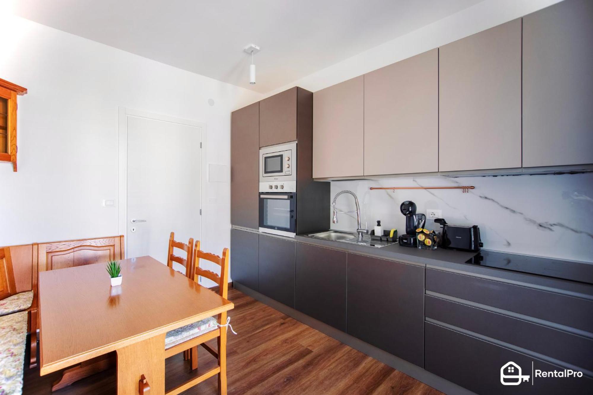 Elegant Apartment-con Free Wi-fi & A/c Apartment Sanremo